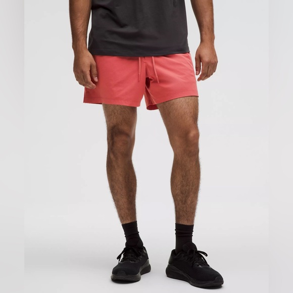 NWT Lululemon Zeroed In Linerless Short 5" Sour Cherry Men's Shorts Size XXL - Picture 1 of 11